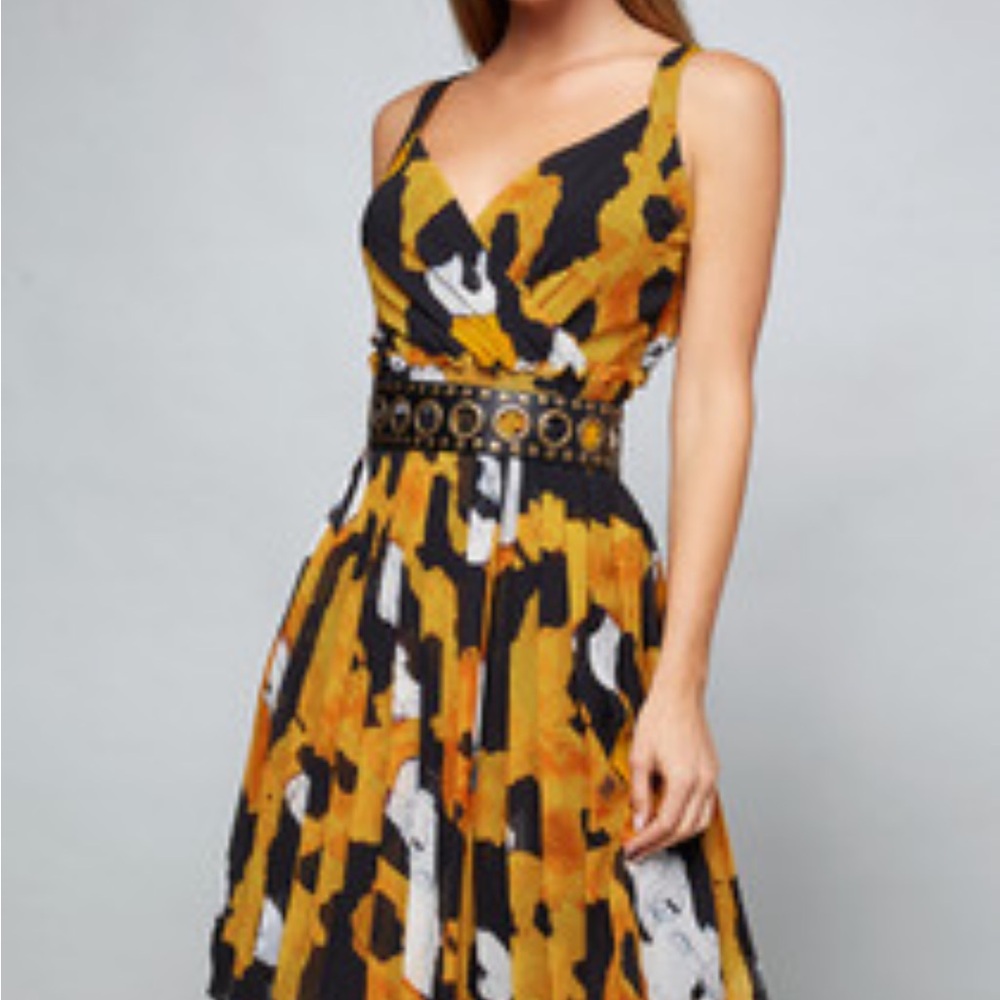 bebe Yellow and Black Patterned Midi Dress
